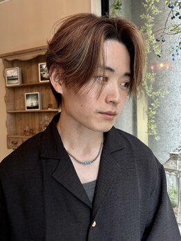フェイバー 赤坂店(FAVOR)の写真/再現性の高いトレンドヘアやパーマスタイルもお任せ♪”第一印象”が決まるCUTで簡単にスタイリング♪