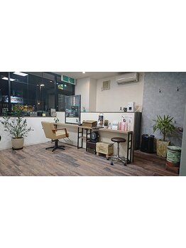 落ち着いたプライベート空間でしっかり丁寧な施術を致します！お悩みやご要望お聞かせ下さい☆