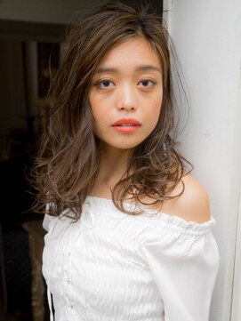 リアン 方南町店(Lian) 大人外国人風