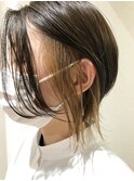 インナーカラー×前下がりボブ