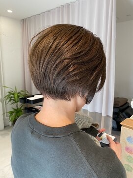 トラスト(TRUST) スッキリショートボブ