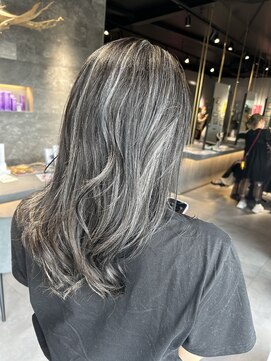 ビーストバイブランカ 刈谷三河安城(BEEst by BLANCA) コントラストハイライトカラー