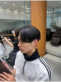 【オバマ】ナチュラルセンターパートのツーブロックマッシュ