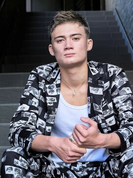 ハーバーズ バイ エムスラッシュ 鎌倉由比ヶ浜(Harbors by M.SLASH) アップバング/刈り上げ/ツーブロック/ウェットショート/鎌倉