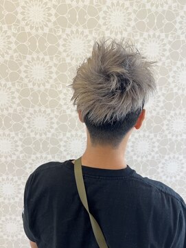 ミネヘアアンドメイク高知店 ダブルカラー