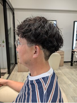 ディーボーイ 健軍店(D-BOY) メンズパーマ