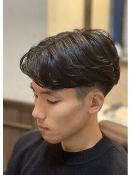 ミリオンバックス 御徒町店(Million Backs) センターパート/ビジネススタイル<理容室>御徒町