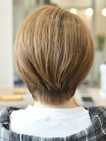 スイ(Sui)&nbsp;ハンサムショート/丸みを残したタイトなスタイル