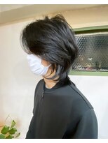 コニーズヘアサロン(Connie's Hair Salon)&nbsp;流れる前髪に色気漂うメンズレイヤー