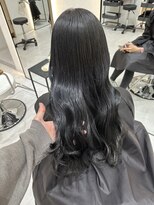 ジーナ 吉塚(Zina) 暗髪 ブルーブラック【福田れん】吉塚美容室 髪質改善 艶巻き