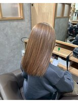 ロッカ(ROCCA)&nbsp;大人ガーリー艶感ミルクティーベージュロング