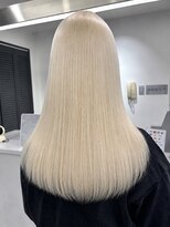 ルーブ トウキョウ(Loob. TOKYO)&nbsp;ハイトーンカラーミルクティーピンクベージュレイヤーカット韓国