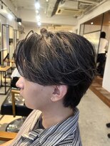 ボーイ(BOY) センターパート×メンズハイライト/アッシュベージュ/名古屋