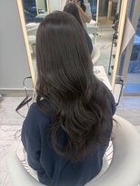 ロンドルピナス 小倉(Lond Lupinus)&nbsp;縮毛矯正/ワンホンレイヤー/ミルクティーブランド/ダークブルー