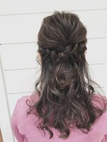 ネオリーブ アンド 渋谷店(Neolive &)&nbsp;【Neolive & 渋谷店】編み込みハーフアップ