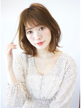 アフロート ルヴア(AFLOAT RUVUA) AFLOAT RUVUA新宿　京佳『オリーブブラウンカラーのふわミディ』