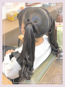 新宿コットン(cotton hair) 量産型ヘアメ　地雷系ヘアメ　ツインテール　地毛リボンアレンジ