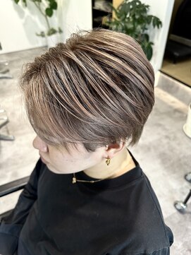 ハイセンス(hi-Sense) メンズ　バレイヤージュ　ブリーチ一回