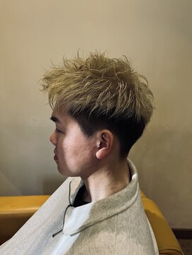 ウィード(WEED) アップバングショート