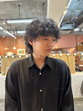 チャプター 問屋町(chapter) 波巻きスパイラルケアパーマウルフカット眉毛カット