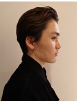 ブルートマト(BLUE TOMATO) センターパートセンターパートパーマウルフアクティブショート