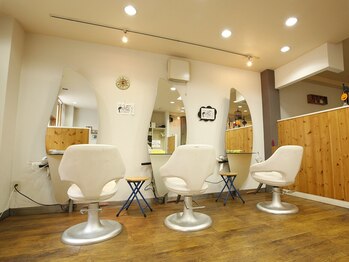 デューク(DUKE)の写真/プライベートサロンならではの一人一人丁寧なカウンセリングで上質でナチュラルな髪へ♪