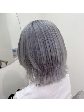 ネウィ 広島(newi) ボブレイヤー×シルバーグレー