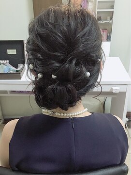 ヘアーアンドメイク トミー(Hair&Make Tommy) ふんわりアップ