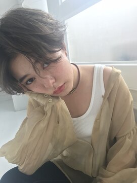 ミンクス 青山店(MINX) [MINX松下]センターパートとハイライトがおしゃれなショート