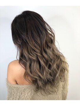 チェレ ロッソ 金剛店(Chere rosso) グラデーションカラー×イルミナカラー×グレージュ×ベージュ