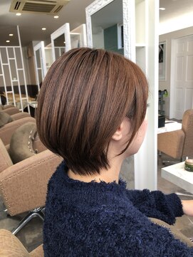 アドラシオン(Adoration) ボブ