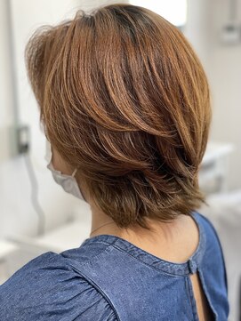 スナリー(Snaly) ボブ/ウルフ/ネオウルフ/ハイトーン/白髪ぼかし/白髪活かし