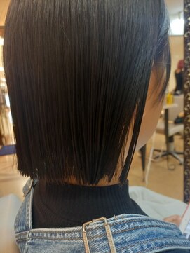 シャンプーボーイ 切りっぱなしボブ