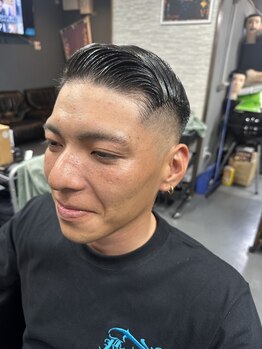 エニシ(ENISHI)の写真/【メンズカット(新規)￥3500⇒￥3000】アットホームなサロンで清潔感のあるトレンドスタイルを手に入れる!!