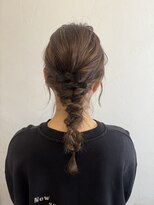 フレアクレム(FLEAR cre:me) ヘアアレンジ Instagram『5月14日』