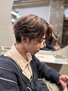 リラクオーレメンズ(LIRA CUORE men's) フェザーパーマ風センターパート