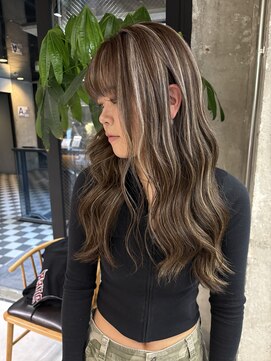 ルーフアクト(LUFE act) オレンジみを抑えた明るめハイライトカラー