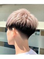 イネス(Ines)&nbsp;セクションカラー(ブリーチハイトーン)