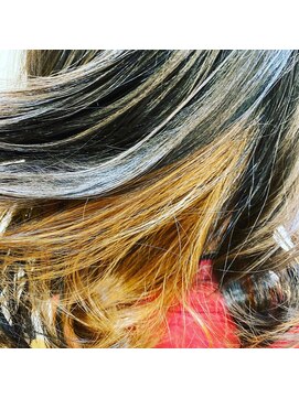 ヘアーサロン キー(Key) インナーカラーゆる巻きStyle
