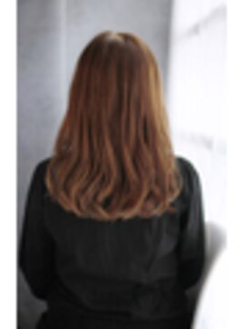 トランクイル サフリック(TRAN9UIL safric) 20代・30代・40代　カジュアルパーマ　ロング