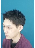 前髪を上げて爽やかカジュアルスタイル