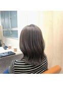 グレージュ×外はねゆる巻き