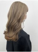 ケアブリーチで大人可愛いベージュカラーフェミニンロング