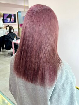 ゲーム バイ アランスミシー 横浜(GAME by Alan Smithee) ダブルカラーピンクベージュケアブリーチハイトーン髪質改善