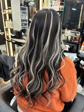 ラピス 大宮(Lapis) ブラック×ホワイトハイライト♪