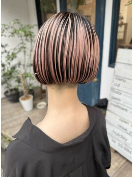 マイロ(MYRO) 【MYRO】アンブレラカラー×ベビーピンク×刈り上げのミニボブ