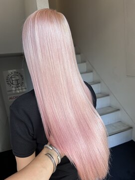 テテ(TETE) ホワイトピンク 心斎橋×長堀橋