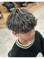 ラヴィズムバイフィフス(LUVISM by fifth) 波巻きスパイラルツイストスパイラルパーマメッシュハイライト