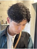 ビジネスパーマ 波打ちスパイラル ツーブロック アップバング