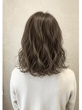 リリー 真美ケ丘店(LILY)